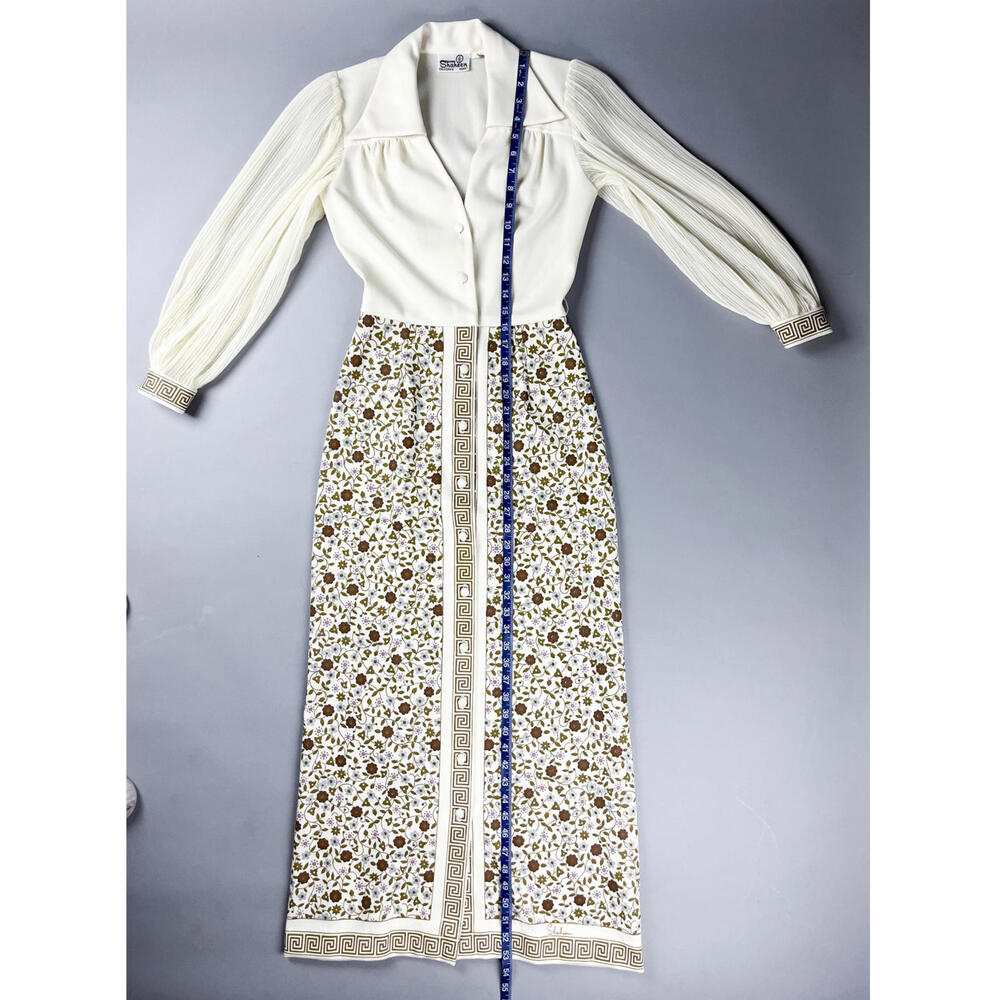 Alfred Shaheen Maxi Dress Vintage 70's White and Floral Long Sleeve Maxi Dress - Picture 7 of 9